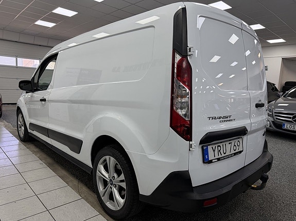 Ford Transit Connect 3 of 5