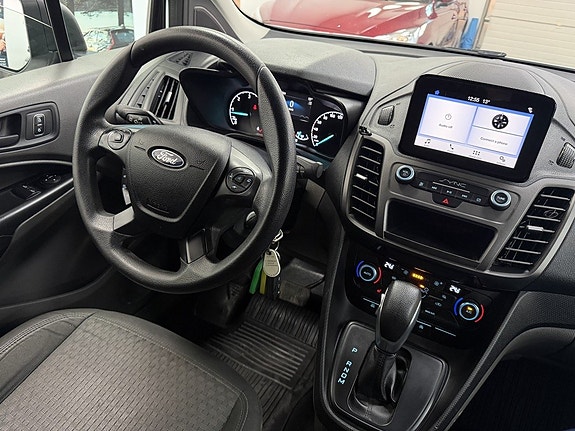 Ford Transit Connect 7 of 20