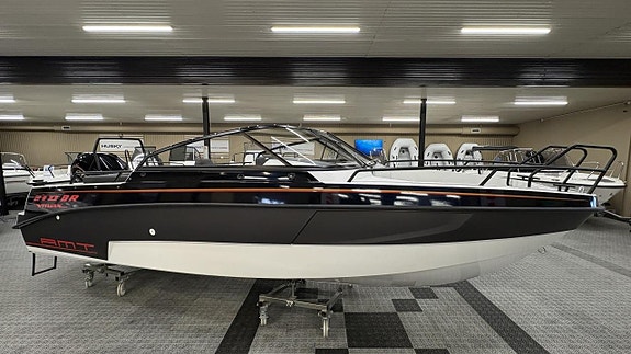 AMT 210BR VMAX-Edition med Yamaha 200HK Vmax 9 of 10