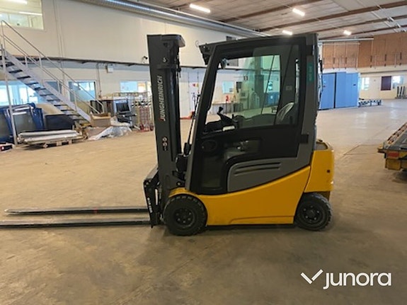 Gaffeltruck - Jungheinrich EFG 318K