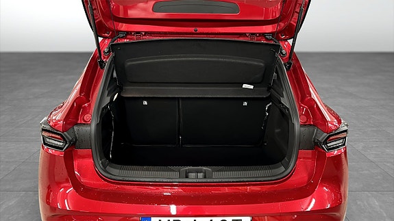 Renault Clio 10 of 12