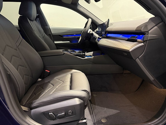 BMW 530e 8 of 19