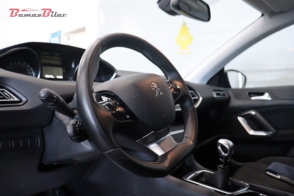Peugeot 308 9 of 21
