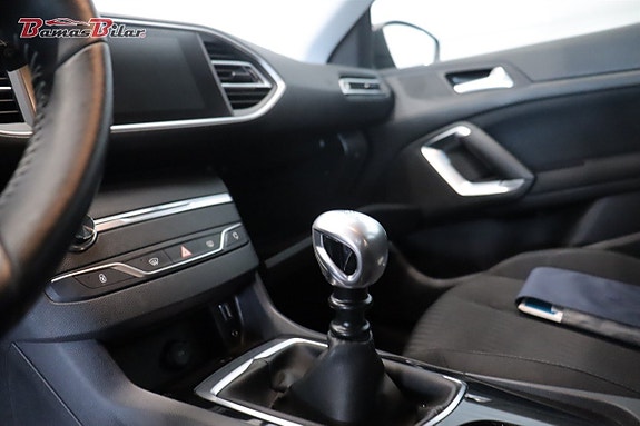 Peugeot 308 12 of 21