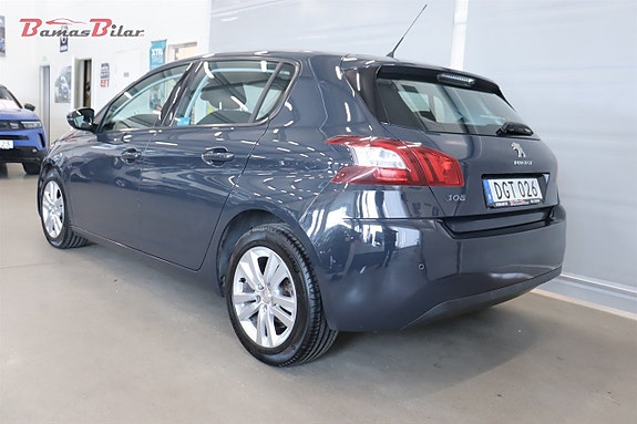 Peugeot 308 3 of 5