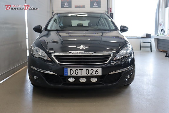 Peugeot 308 8 of 21