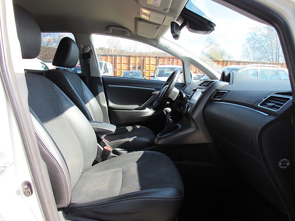 Toyota Verso 11 of 15