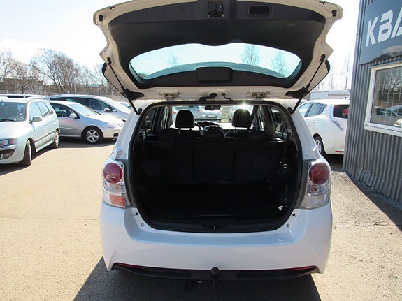 Toyota Verso 8 of 15