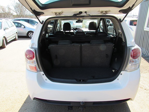 Toyota Verso 7 of 15