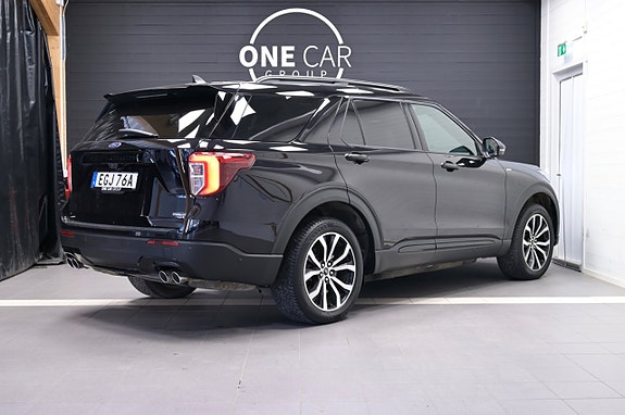 Ford Explorer 5 of 30