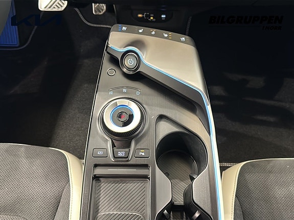 Kia EV6 12 of 19