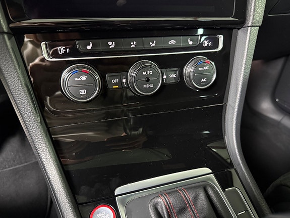Volkswagen Golf I 21 of 25