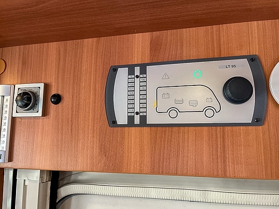 Hymer T 698 CL 16 of 24
