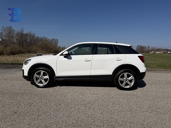 Audi Q2 4 of 5