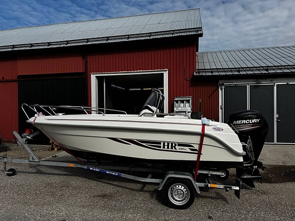 Fin HR 480 SC med 80hk Mercury, Garmin 72 (80 vagn ingår)