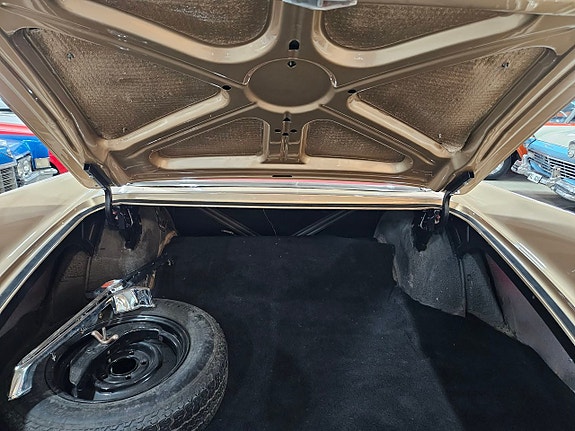 Chrysler Newport 22 of 22