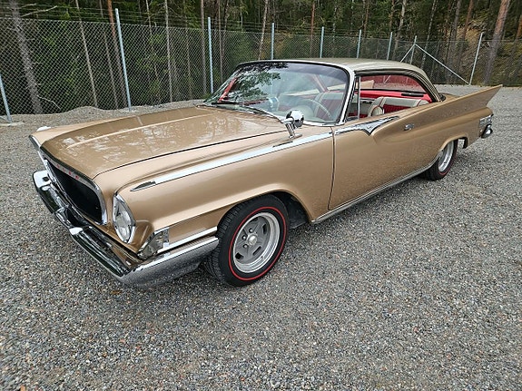 Chrysler Newport 2 of 22