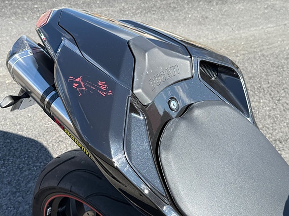 Ducati 1098 S ”Signerad av Zlatan Ibrahimovic varit ägd av han” 3 of 5