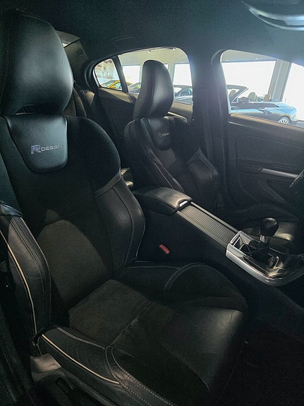 Volvo S60 6 of 12