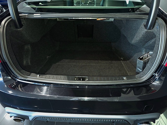 Volvo S60 9 of 12