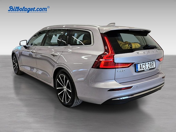 Volvo V60 4 of 16