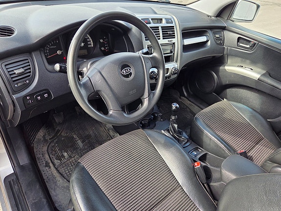 Kia Sportage 10 of 15