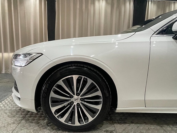 Volvo V90 4 of 5
