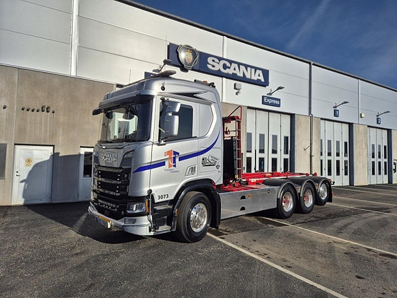 Scania R580 B8x4*4NB Lastväxlare Tridem Manuell