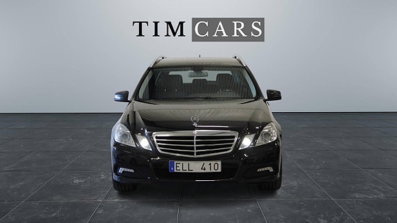 Mercedes-Benz E350 2 of 17