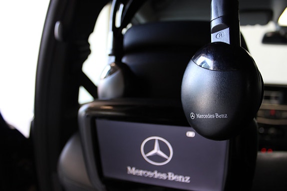 Mercedes-Benz E350 6 of 17