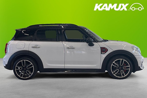 MINI Countryman C 2 of 5