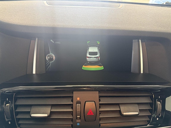 BMW X4 11 of 17