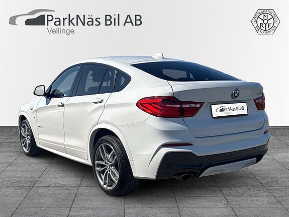 BMW X4 3 of 17