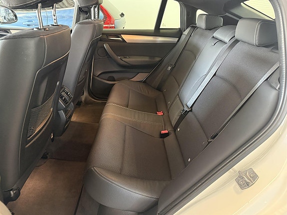 BMW X4 6 of 17