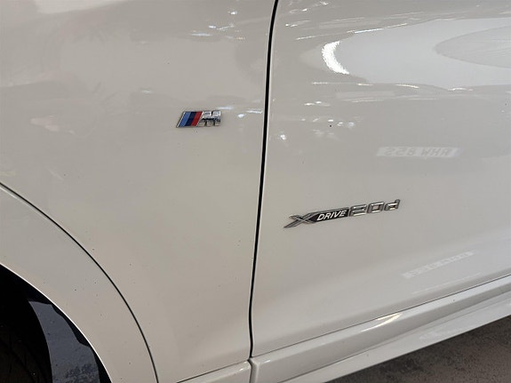 BMW X4 16 of 17