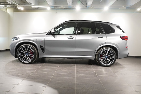 BMW X5 4 of 12
