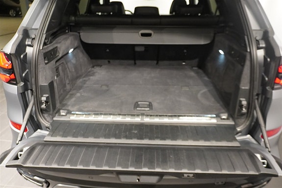 BMW X5 11 of 12
