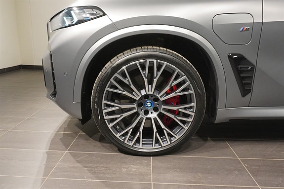 BMW X5 3 of 12