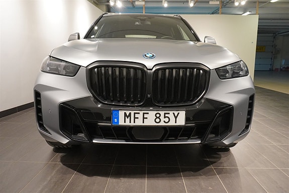 BMW X5 2 of 12