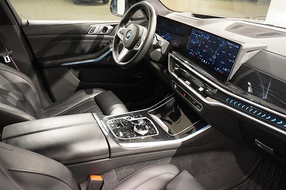 BMW X5 12 of 12