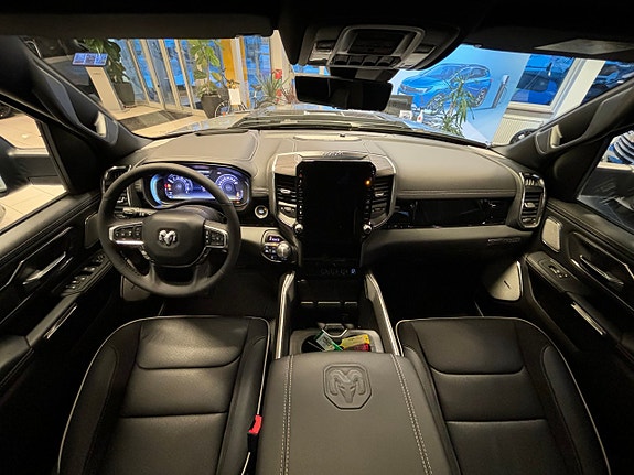 Dodge RAM 8 of 14