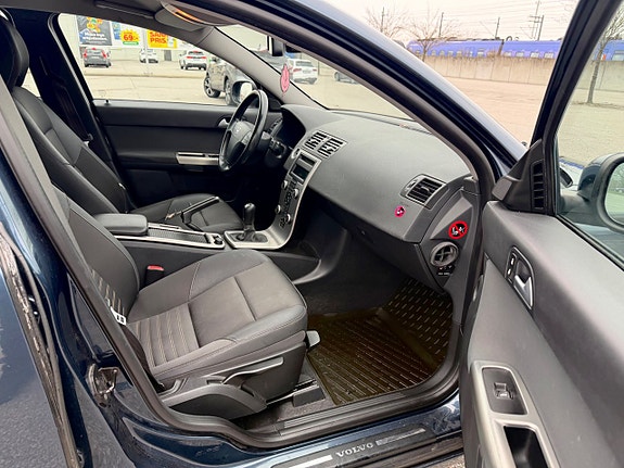 Volvo V50 8 of 8