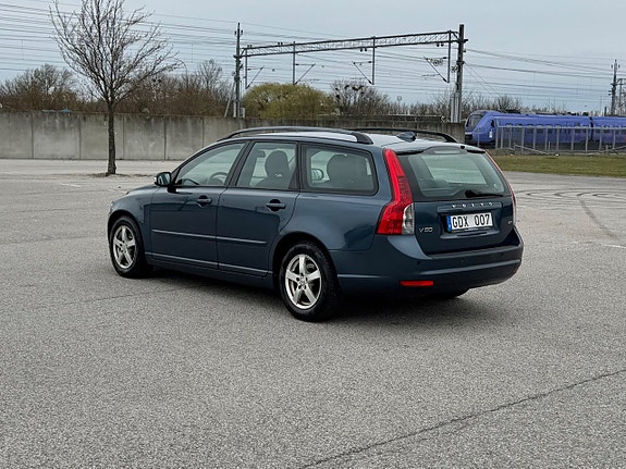 Volvo V50 4 of 8