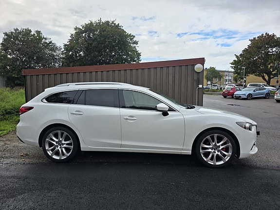 Mazda 6 2 of 5