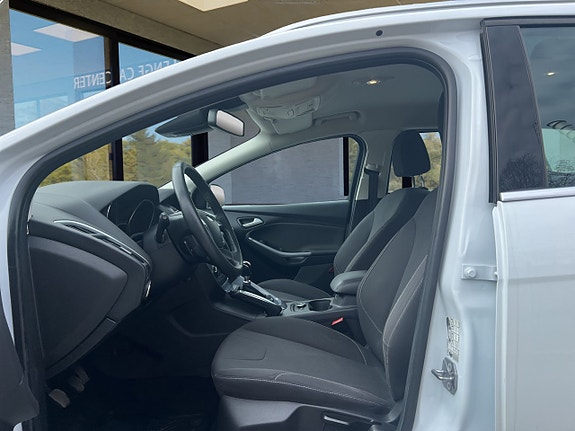 Ford Focus 9 of 25