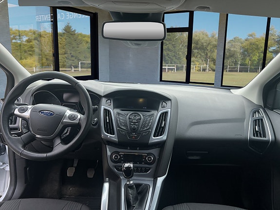 Ford Focus 13 of 25