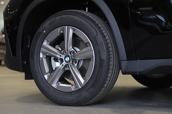 BMW X1 4 of 5