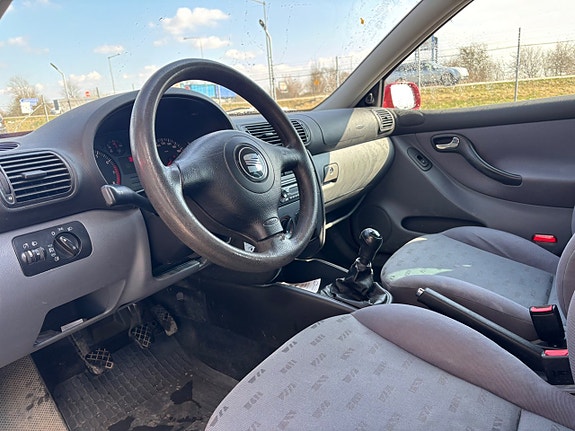 Seat Leon 10 of 12