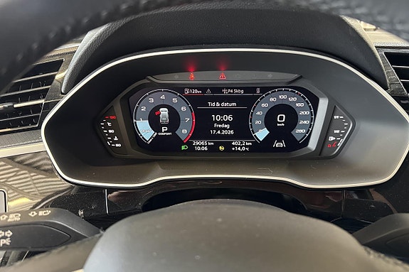 Audi Q3 12 of 17
