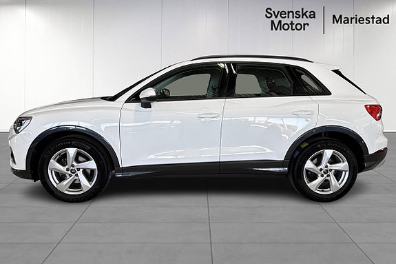 Audi Q3 3 of 5